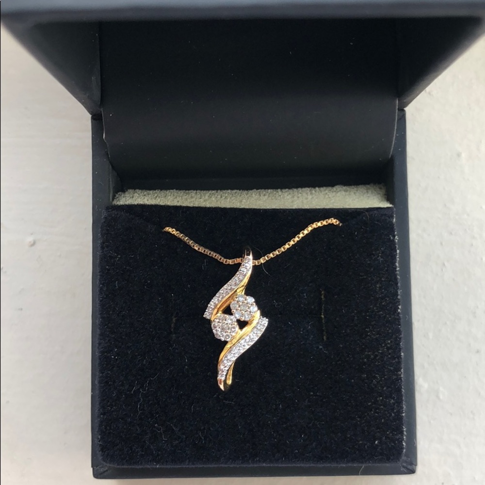 Gold Diamond Necklace